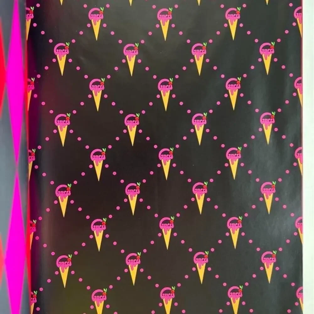 GUCCI Novelty wrapping paper book Greetings from GUCCI